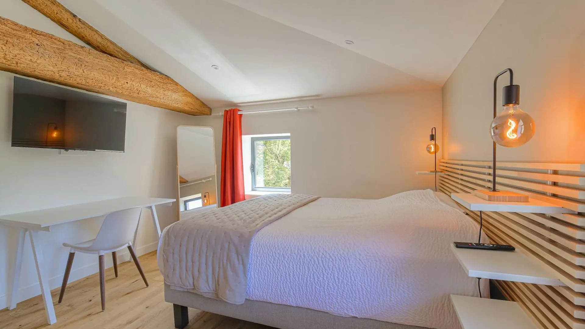 Bed & Breakfast Chambre Comfort - Ancien Cuvage Des Pierres Doree Denice