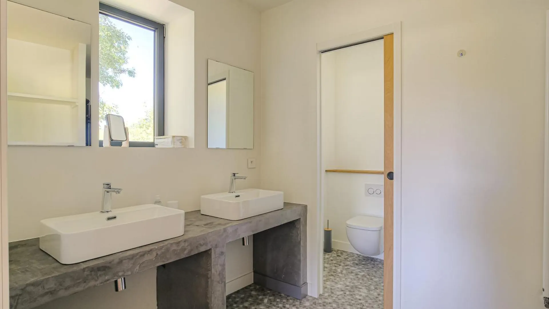 Bed & Breakfast Chambre Comfort - Ancien Cuvage Des Pierres Doree Denice