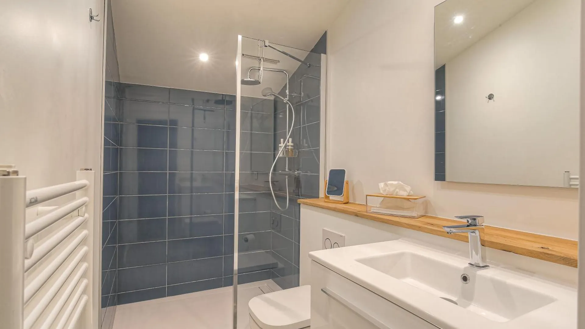 Chambre Comfort - Ancien Cuvage Des Pierres Doree Denice 0*,  France
